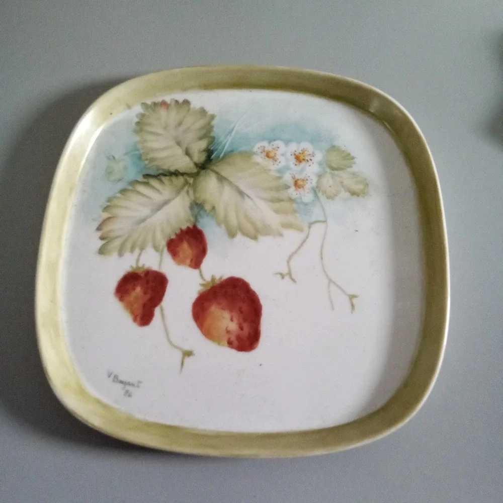 Vintage V Bryant Signed Hand Painted Strawberry Porcelain Trinket Dish 1986